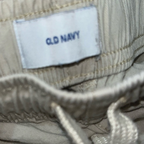 Old Navy • Gray Drawstring Shorts - Picture 2 of 7